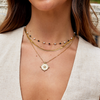 Elisa-Marie – Collar de oro suavemente curvado.