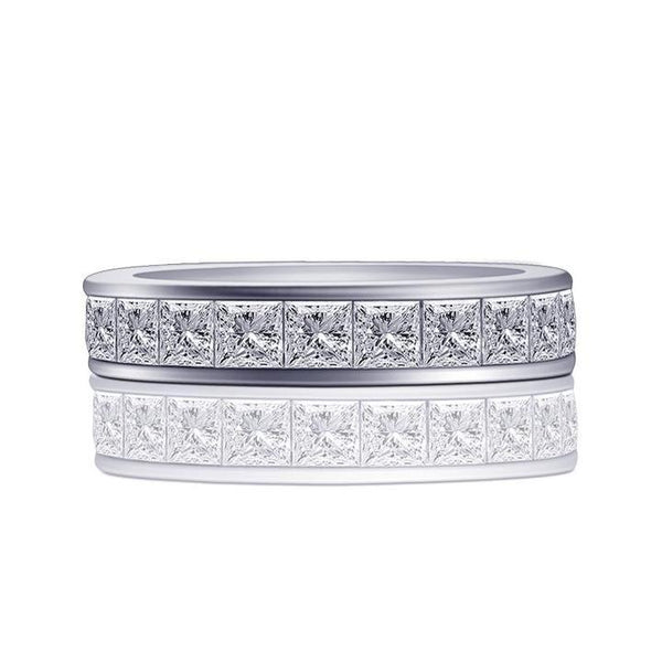 Maren – Anillo de cristal plateado con banda estrecha.