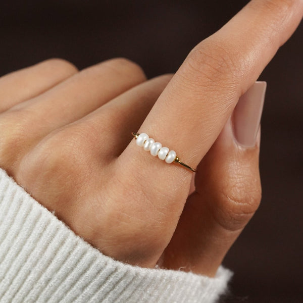Grace - Ring with freshwater pearls