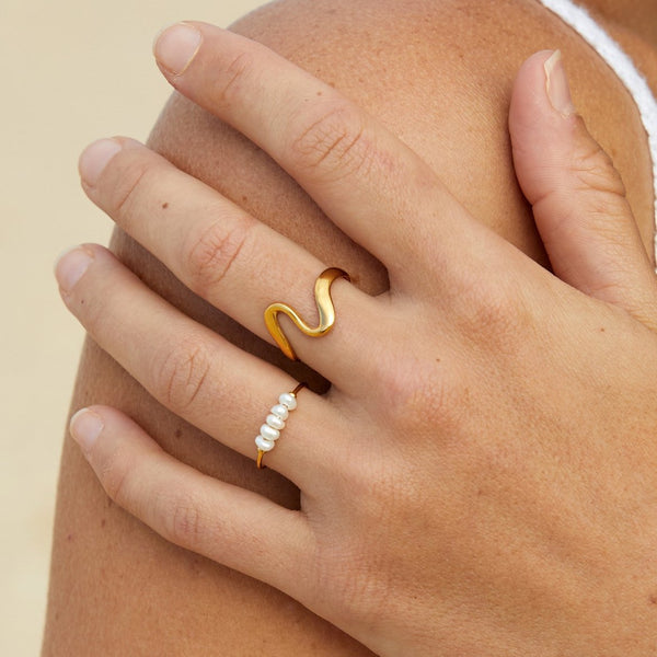 Grace - Ring with freshwater pearls