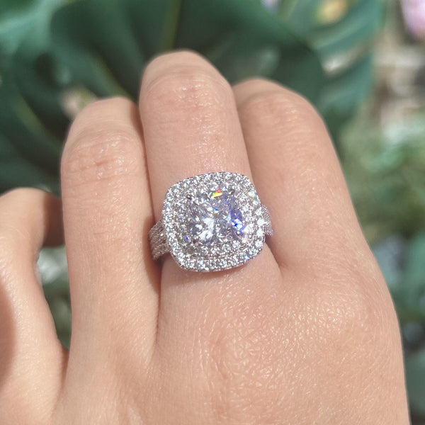 Frieda – Anillo de solitario con piedra redonda.