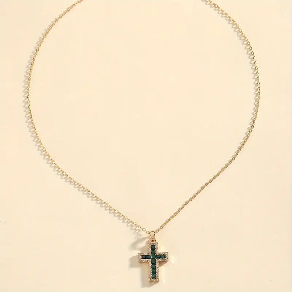 Collar con Colgante de Cruz Esmeralda Solene | Dorado