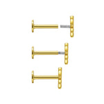 Kateřina – Pendientes dorados con suave curvatura.