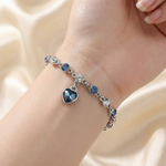 Kateřina – Sapphire bracelet in a delicate design.