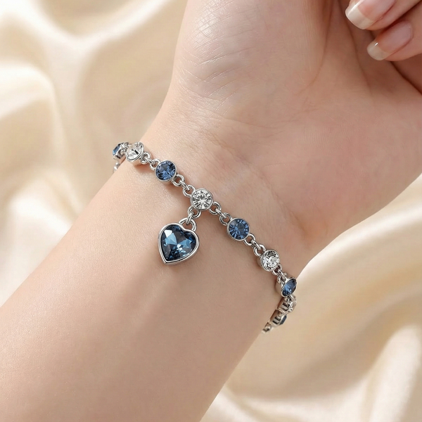 Kateřina – Sapphire bracelet in a delicate design.