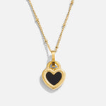 Monika – Colgante en forma de gota en oro cálido.