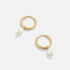 Elisa-Marie – Pendientes dorados con colgante de perla.