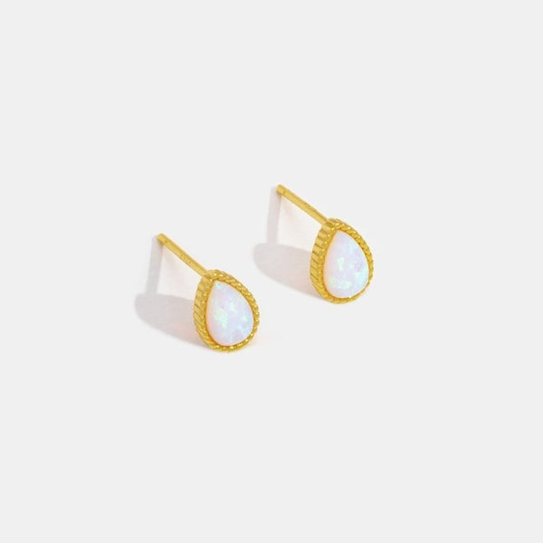 Melina – Pequeños aros dorados con un delicado hueco.