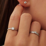 Anillo Mira Kastelová