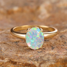 Anillo Dorado Vintage de Ópalo