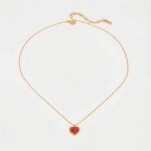 Marlena – Delicate necklace with sparkling teardrop pendant.