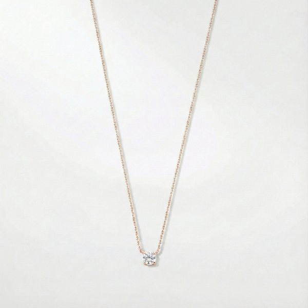 Klára necklace with moissanite stone