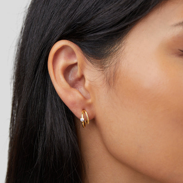 Mariana – Pendientes de plata con una silueta delgada.