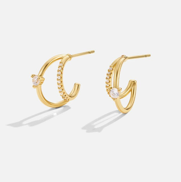 Mariana – Pendientes de plata con una silueta delgada.