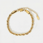Lena – Pulsera dorada con una delicada estructura de cordón