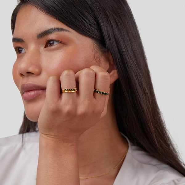 Elisa – Anillo dorado con delicada doble fila.
