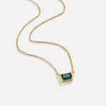 Loretta – Collar con piedra de esmeralda.