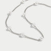 Miriam – Collar dorado con perlas delicadas.
