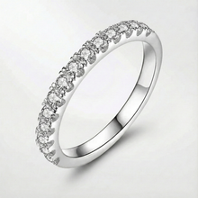 Anillo de boda con moissanita
