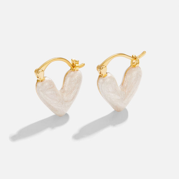 Klára-Luisa – Gold earrings with small crystals.