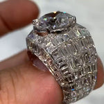 Anna-Lena – Anillo de diamante plateado con corte redondo.