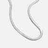 Katharina – Silver chain with a smooth movement.