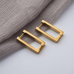 Karolína – Pendientes de oro con mezcla geométrica.